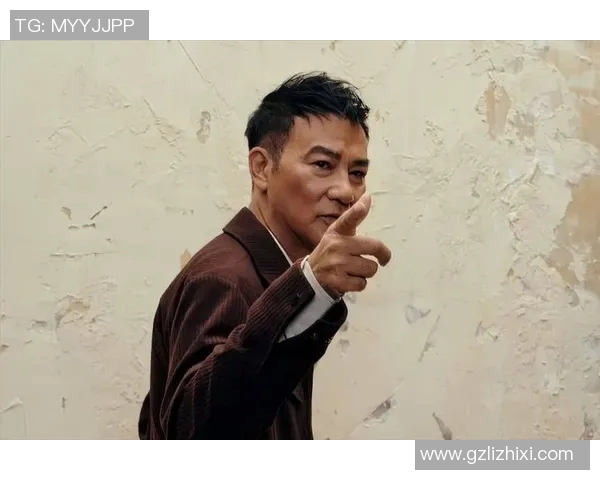 像任达华一样闪耀的足球明星背后的故事与奋斗历程